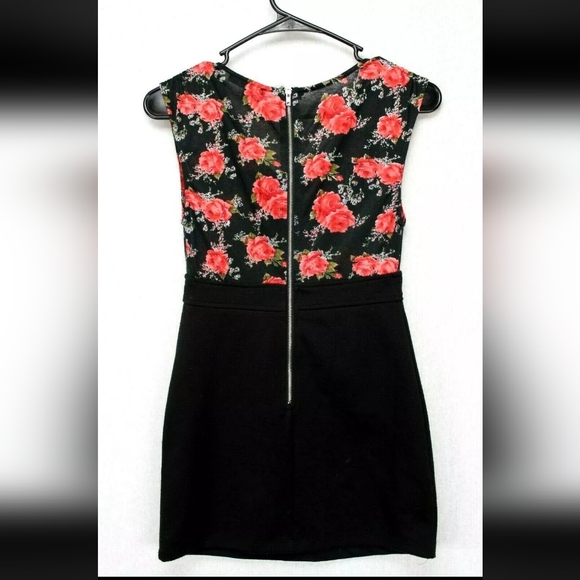 lucca couture mini dress - Picture 2 of 6